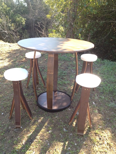 SALON DE JARDIN EN TONNEAU